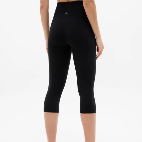 2 Pairs of 1x Athleta Elation Capris 🫨 - Picture 3 of 8